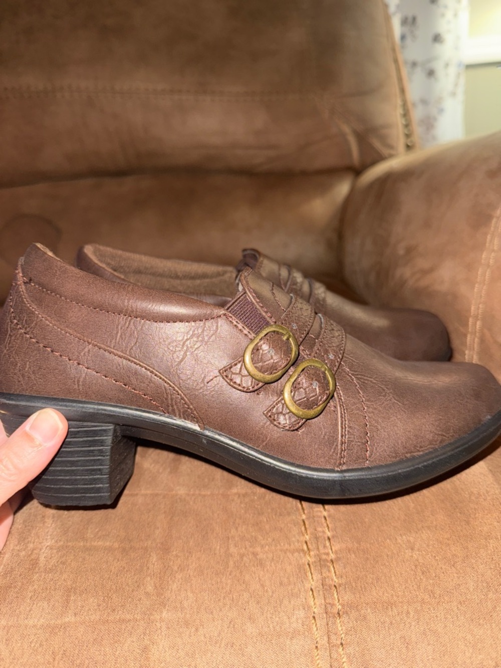 Easy street Brown Low Block Heel Loafer w/Double Buckles and Side Zip New 8.5